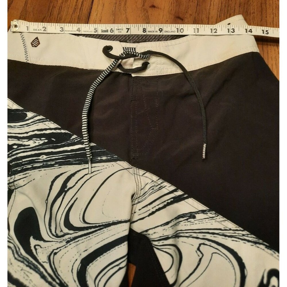 Volcom Mens Size 28 Mod-Tech Trunks Board Shorts … - image 6